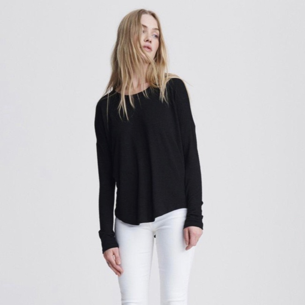 The Knit Tee, Relaxed Fit T-Shirt, dark blue.